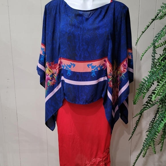 BCBGMAXAZRIA Kei Scarf Print Poncho top Slip on blouse Women Sz XS/S - Picture 11 of 12